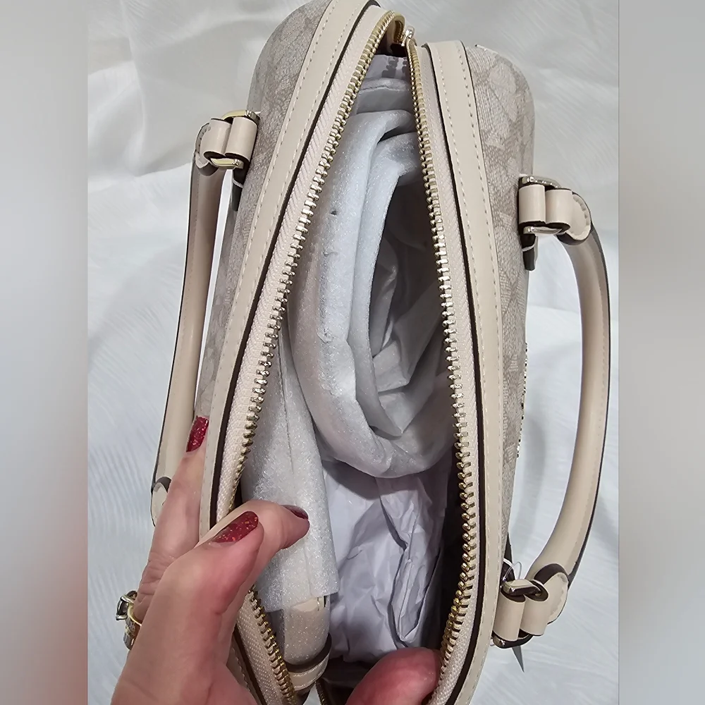 $100:Kate Spade Signature Spade Flower Large Dolly Duffle Crossbody - Picture 9 of 13